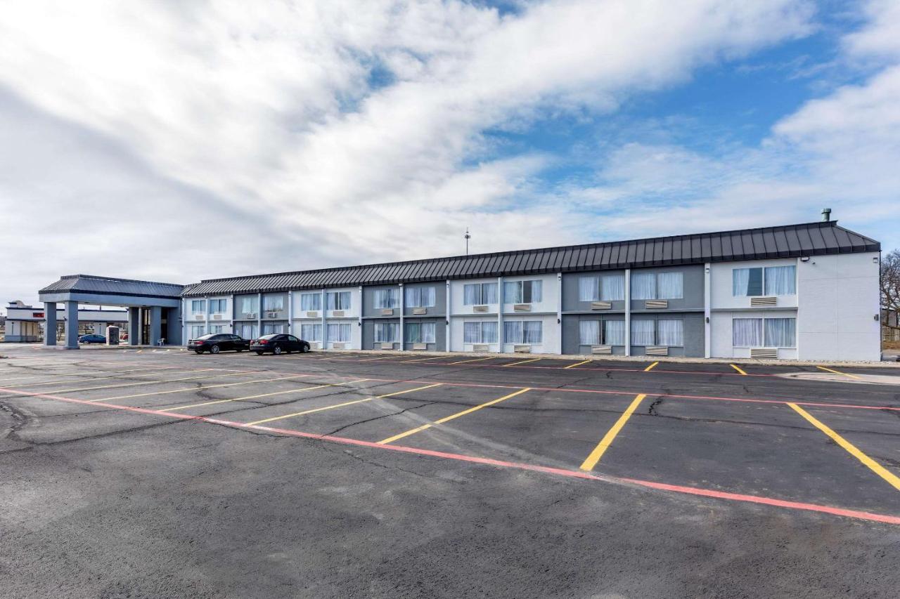 Quality Inn & Suites Sulphur Springs Exterior foto